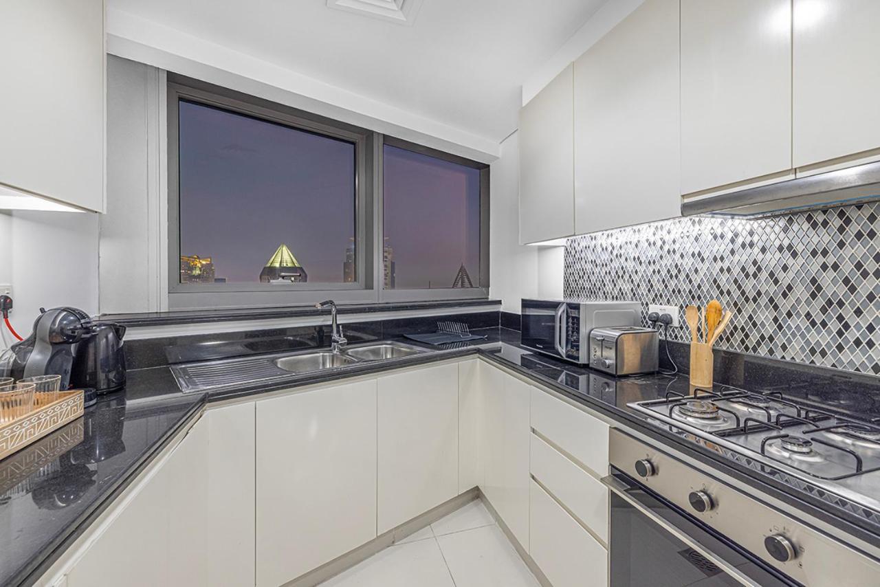 Apartment Luxury 2br At Paramount Midtown With Infinity Pool Dubai