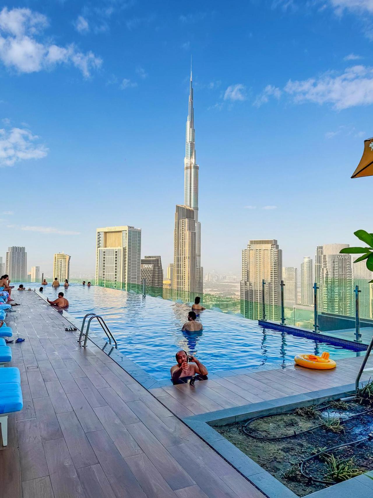 Apartment Luxury 2br At Paramount Midtown With Infinity Pool Dubai